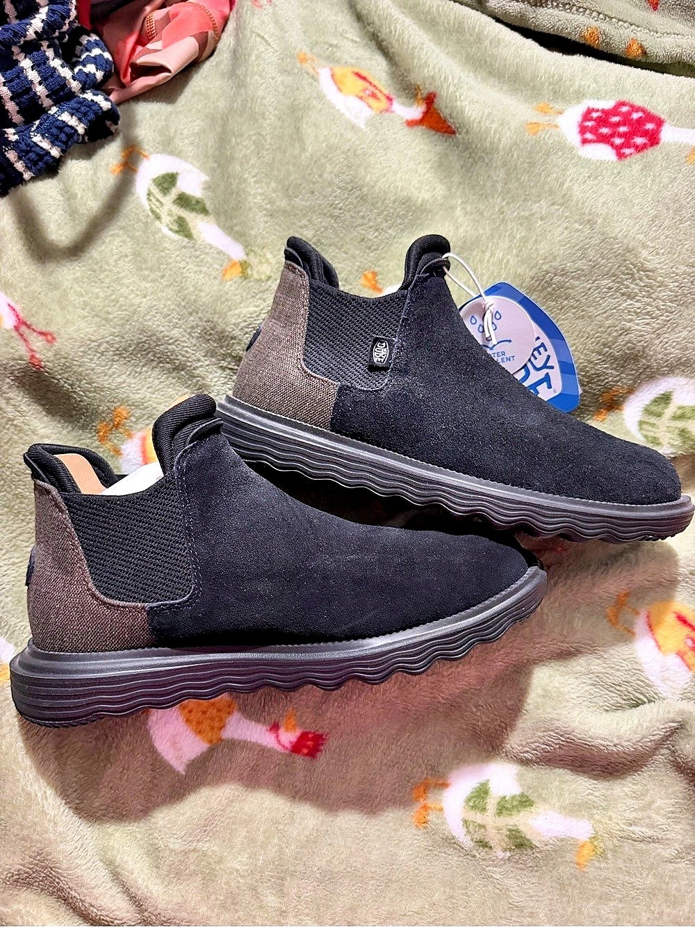 HEYDUDE Branson Chelsea Boot Black womens US 9 NWT